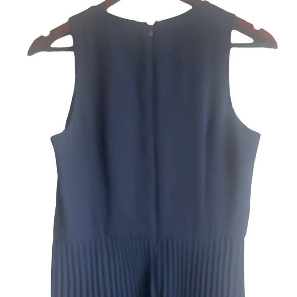 Club Monaco Jumpsuit 4 Navy Pleated Wide Leg Chic Glam Evening, Luxury Satiny - Picture 6 of 13